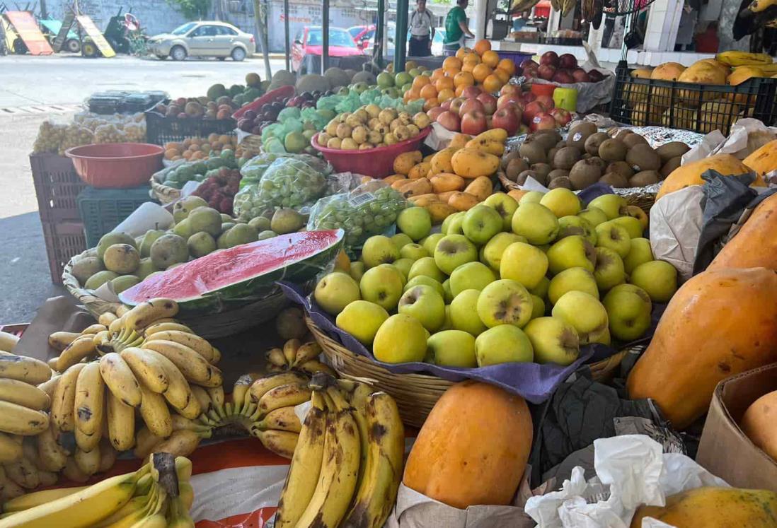 Lluvias repercuten en costo de frutas y verduras en Veracruz