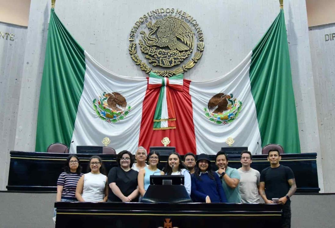 Verifican estudiantes espacio para Memorial de las y los Héroes de la Salud en Veracruz