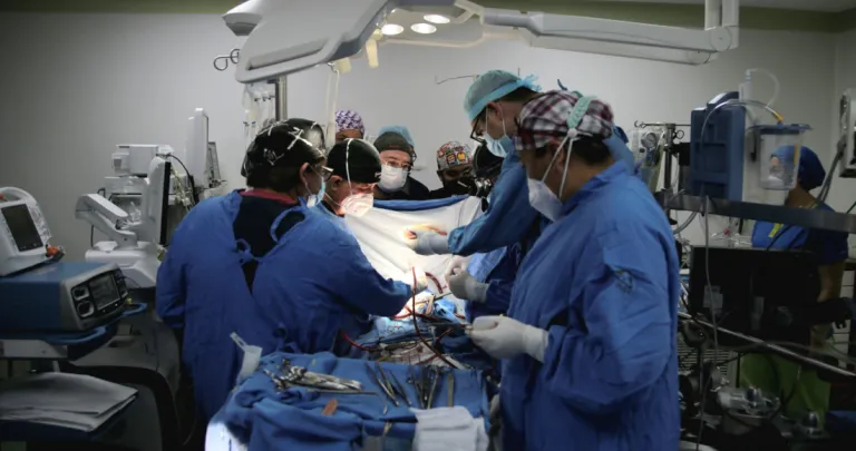 ¡Nueva oportunidad de vida! Mujer de 46 años recibe trasplante de corazón en el IMSS